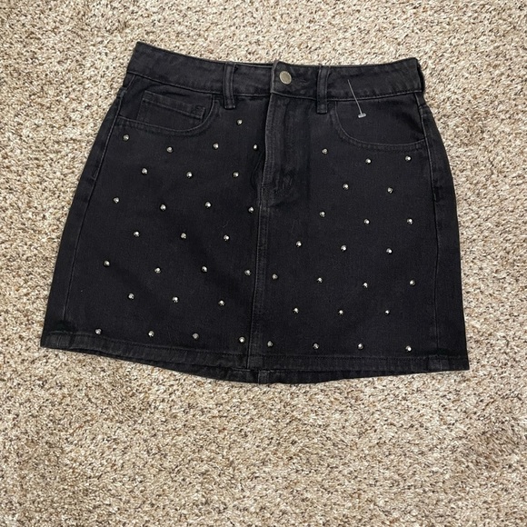 Kendal & Kylie Micro Mini Skirt Color Black Waist Size 24 - Picture 1 of 9
